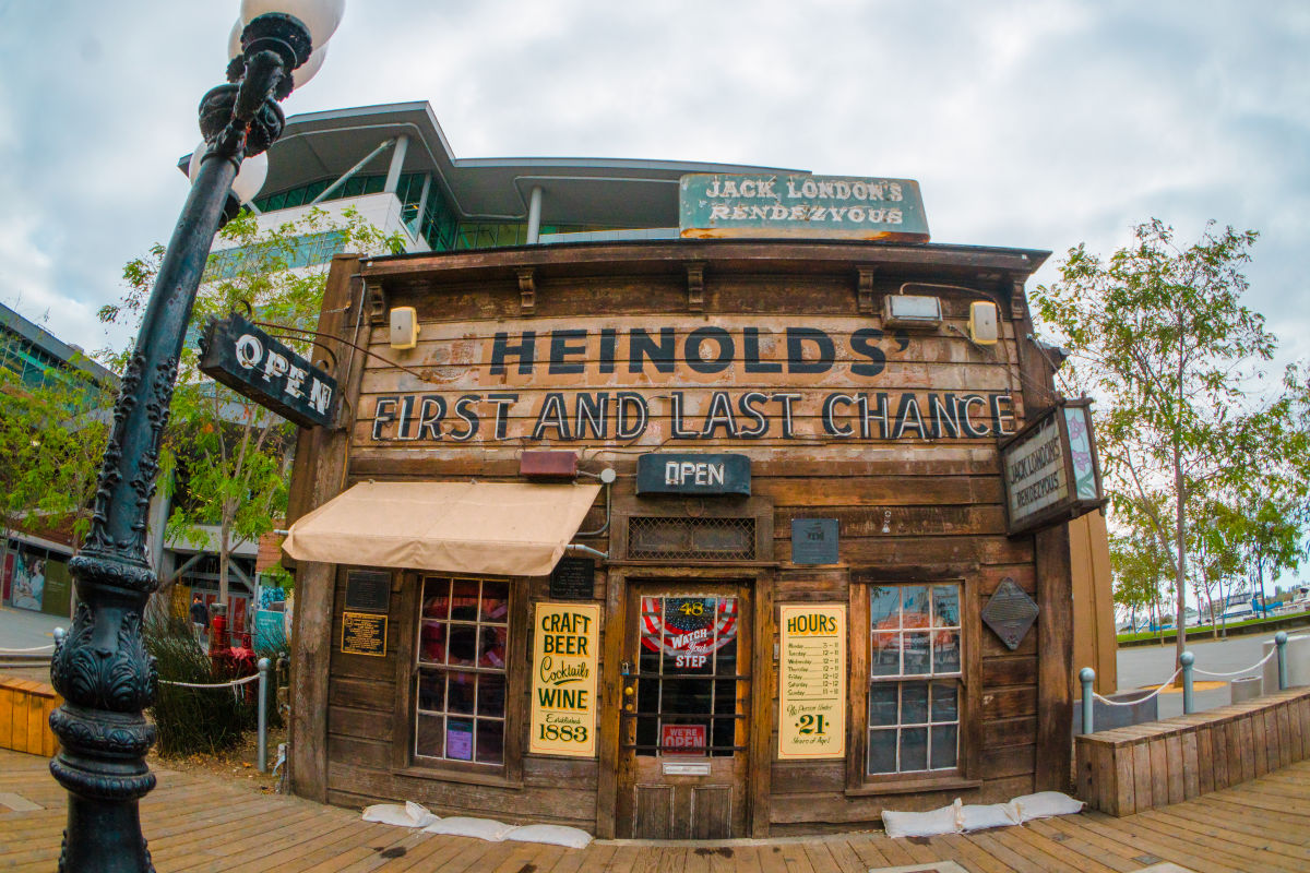 Heinold’s First and Last Chance, Oakland